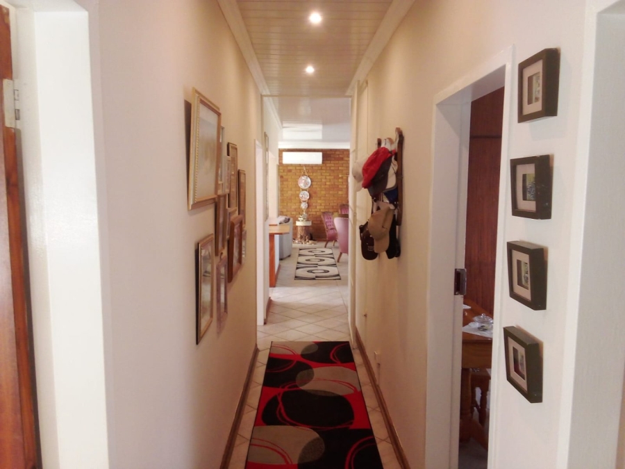 4 Bedroom Property for Sale in Petrusburg Free State